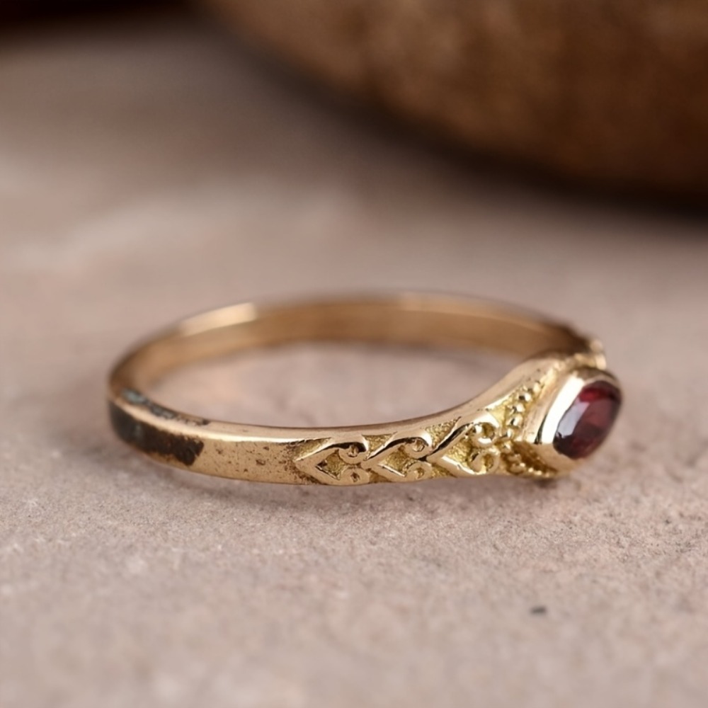 Vintage Red Cubic Zirconia Ring |24K Gold - Image 5
